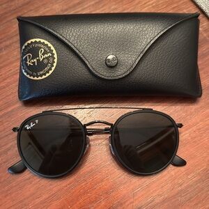 Ray-Ban Black Round Polarized Sunglasses